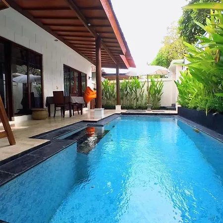Privat Pool Villa At Kuta Kuta  Exterior photo